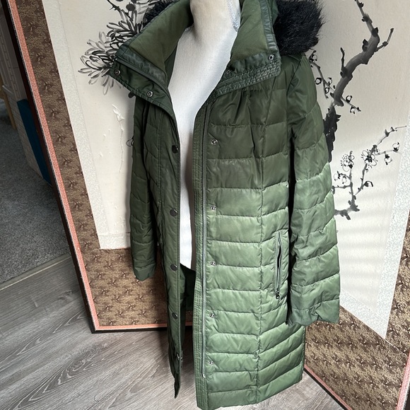 Women’s down winter coat - Picture 2 of 7